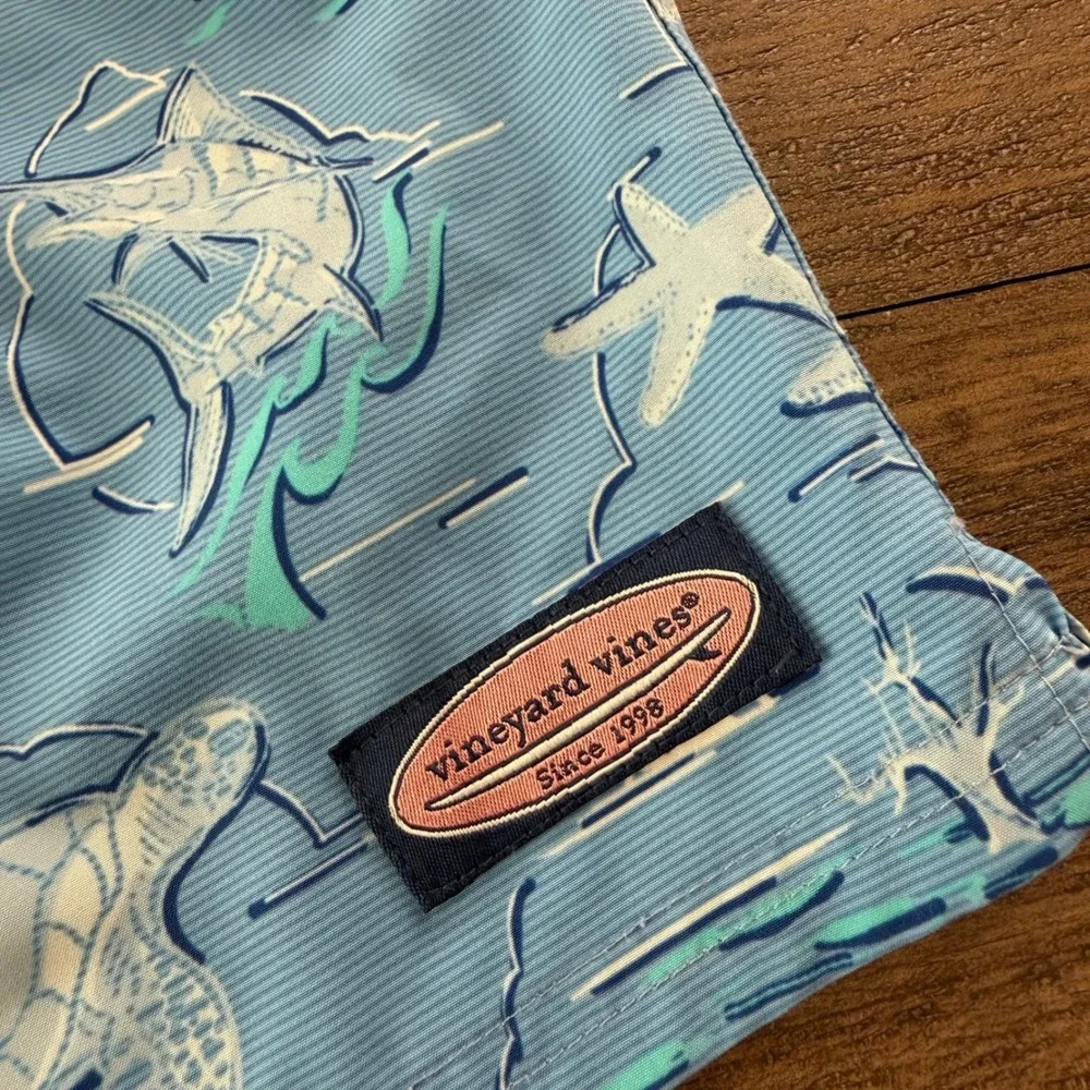 Vineyard Vines Mens XS Blue Sea Life Turtle Marlin Chappy Swim Trunks 7in Inseam